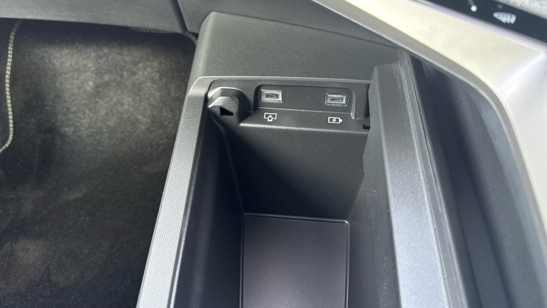 Peugeot 3008 157kW GT 73kWh 5dr Auto Electric Estate
